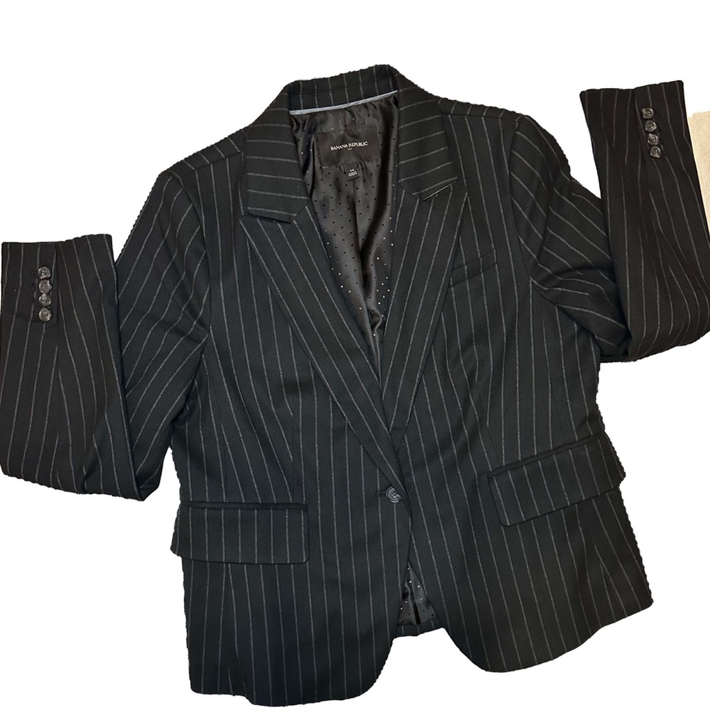 Banana Republic Factory Women’s Black Pinstripe Blazer